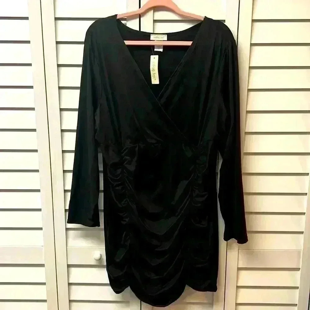 Urban Rose Black Long Sleeve Dress Size 2X NWT
